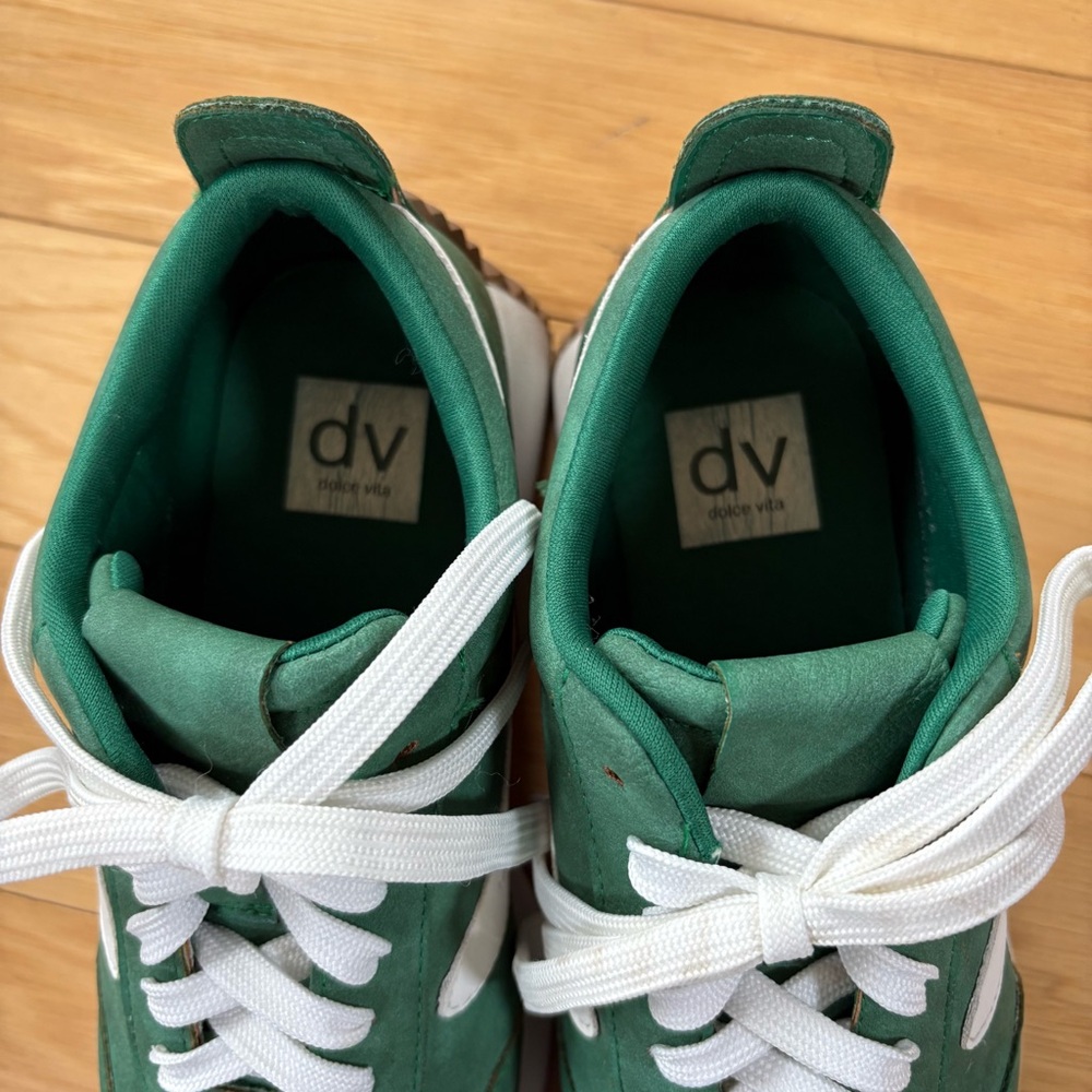 Dolce Vita Bynx Sneakers Womens Sz 7.5 Green White Retro Low Top Shoes - Picture 6 of 8
